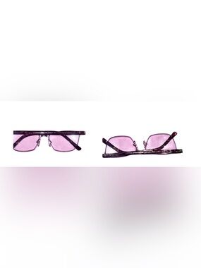 2 Foster Grant  both women’s and men’s reading glasses +3.00 and 1 case.